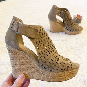 MARC FISHER | Mehelena Taupe Suede Platform Laser Cot out wedge’s espadrille 8.5